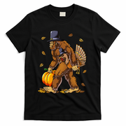 Bigfoot Pilgrim Turkey Pumpkin Thanksgiving Day T-Shirt - Black