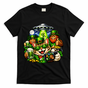 Cat Selfie Alien Leprechaun Bigfoot UFO St Patricks Day T-Shirt - Black