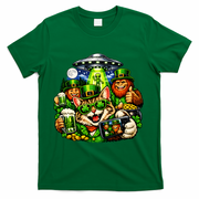 Cat Selfie Alien Leprechaun Bigfoot UFO St Patricks Day T-Shirt - Green