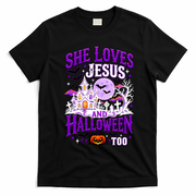 Christian Spooky Season She Loves Jesus And Halloween Too T-Shirt - Black
