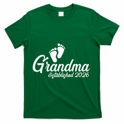 Grandma Established 2026 Cute Baby Feet T-Shirt - Green