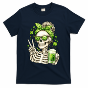 Irish Skeleton Messy Bun St Patrick's Day T-Shirt - Navy