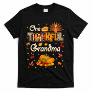 One Thankful Grandma Fall Leaves Autumn Grandma Thanksgiving Gift T-Shirt - Black