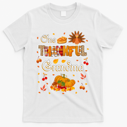 One Thankful Grandma Fall Leaves Autumn Grandma Thanksgiving Gift T-Shirt - White