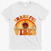 Retro Thanksgiving Thankful Vibes Turkey Sunset T-Shirt - White
