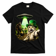 St Patricks Day Cat Selfie Leprechaun Bigfoot UFO T-Shirt - Black