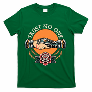 Trust No One Handshake Snake Traditional Tattoo Art T-Shirt - Green